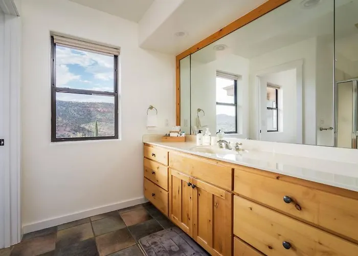 Ferienhaus Stunning Views, Large Deck W/ Private Hiking Trail