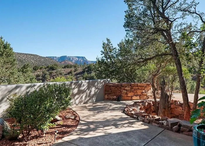 Stunning Views, Large Deck W/ Private Hiking Trail Ferienhaus Sedona