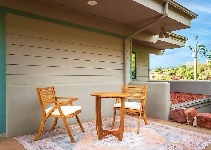 Stunning Views, Large Deck W/ Private Hiking Trail Ferienhaus *