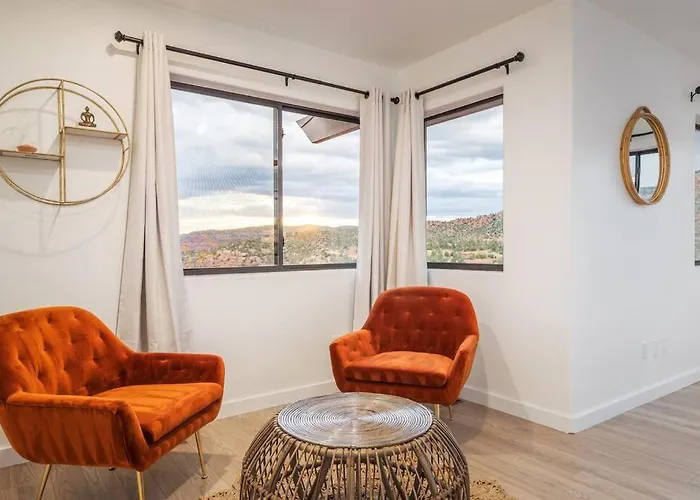 Stunning Views, Large Deck W/ Private Hiking Trail * Sedona